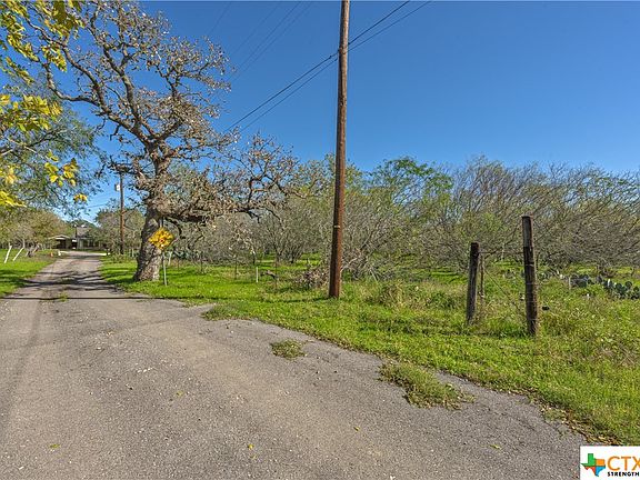 2nd image of 420 Cottonwood Ave
