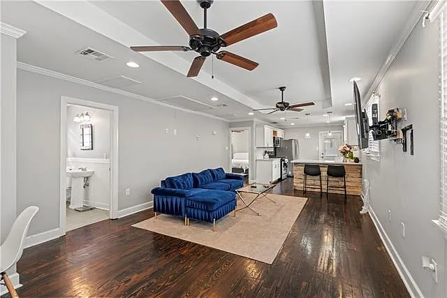 906 Flood St — Photo 3