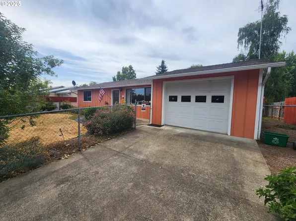 303 Char St, Roseburg, OR 97471