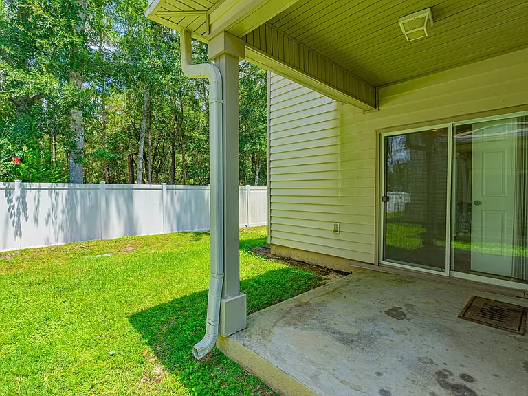 18 Trevor Dr — Photo 13
