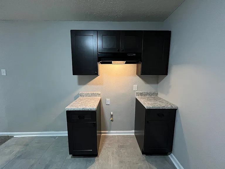 1802 Blair Hunt Dr — Photo 8