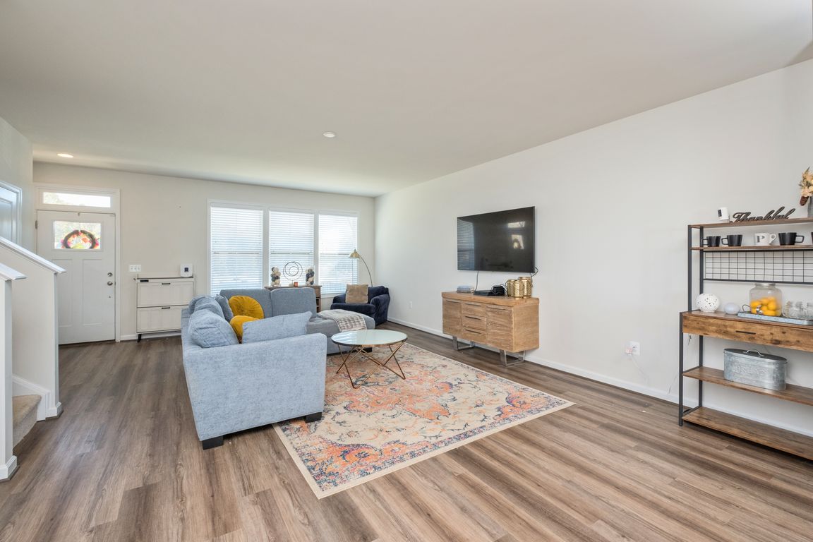 next background image