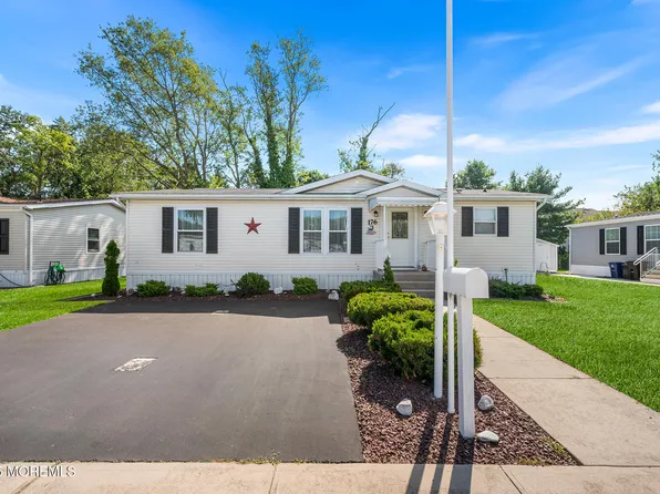 176 Farm Road, Freehold, NJ 07728