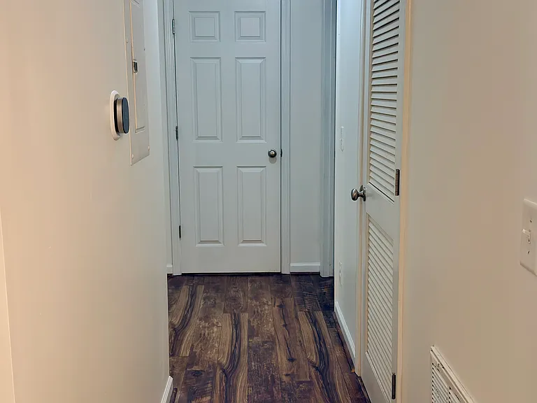 808 Olde Mill Ln — Photo 8
