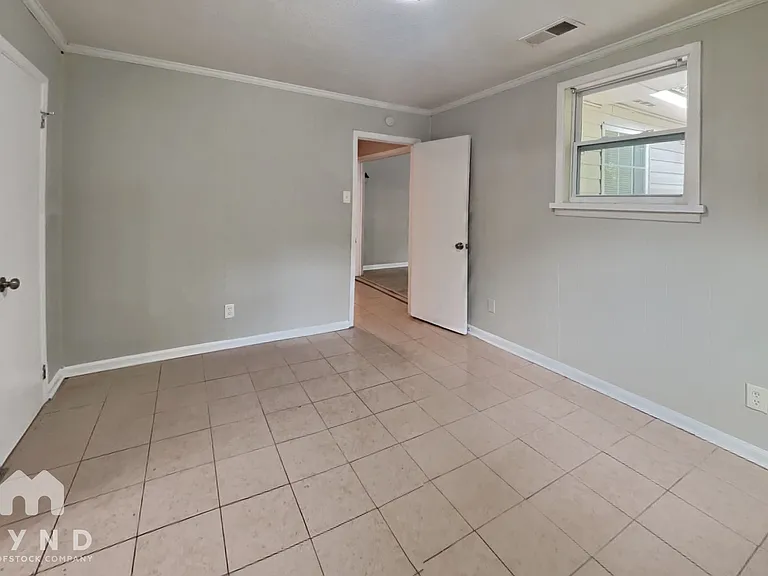 2611 Lake Harbin Rd — Photo 10