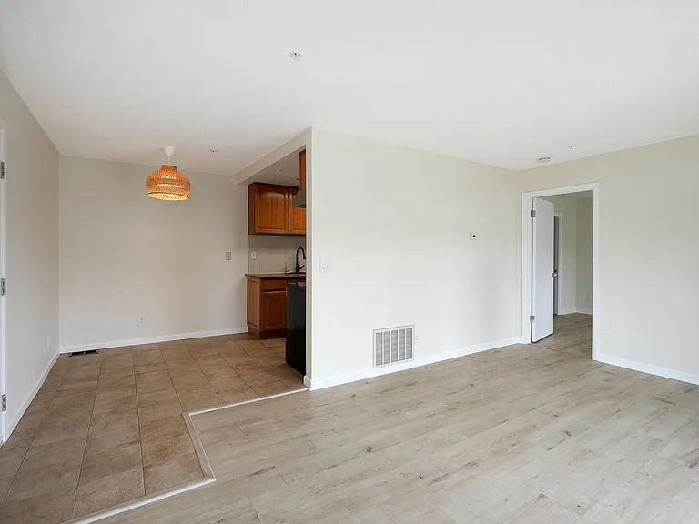 25129 Copa Del Oro Dr #102 — Photo 3