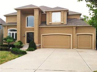 5300 W 155th Ter, Overland Park, KS 66224