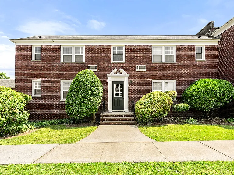 Styertowne Apartments — Photo 4