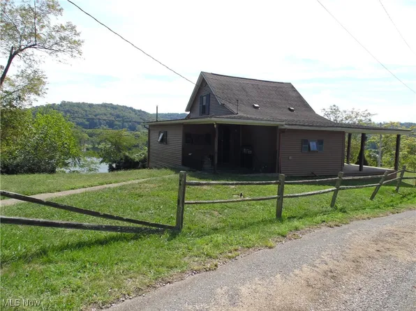33056 State Route 800, New Matamoras, OH 45767