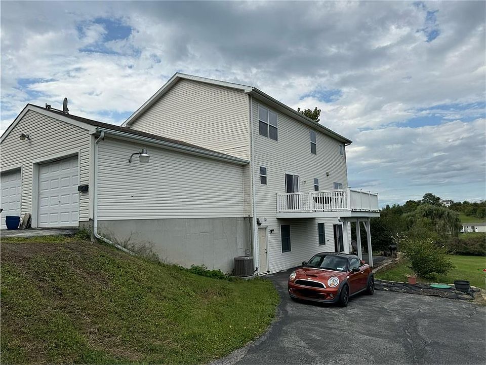 1st image of 10 Ashlyen Dr