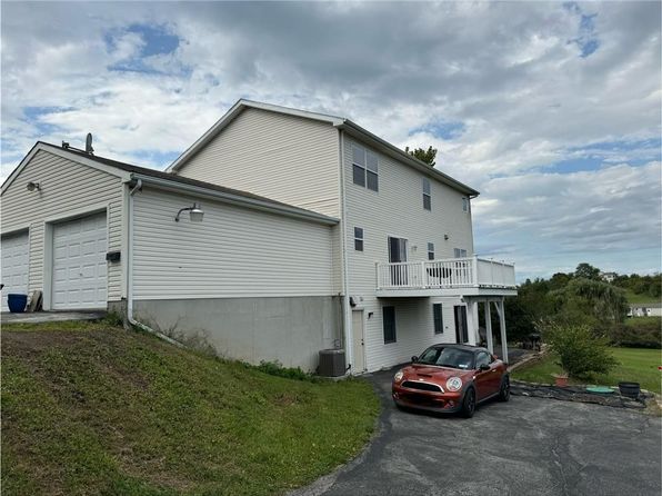 10 Ashlyen Dr