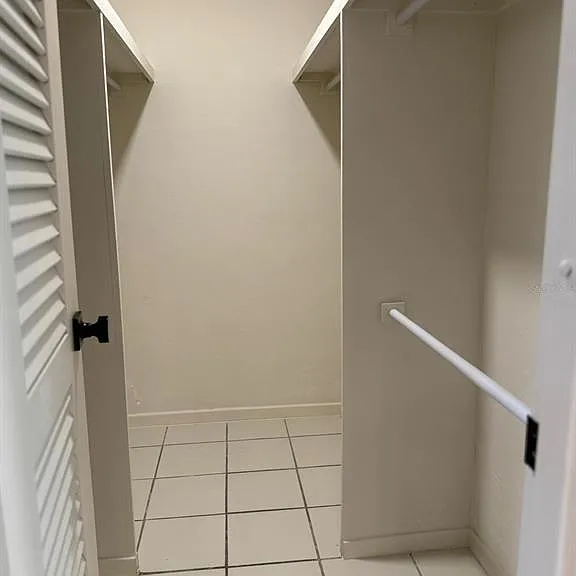 702 Pisos Ave — Photo 3