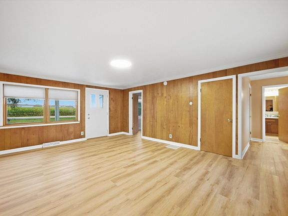 4th image of 5716 S Solon Rd