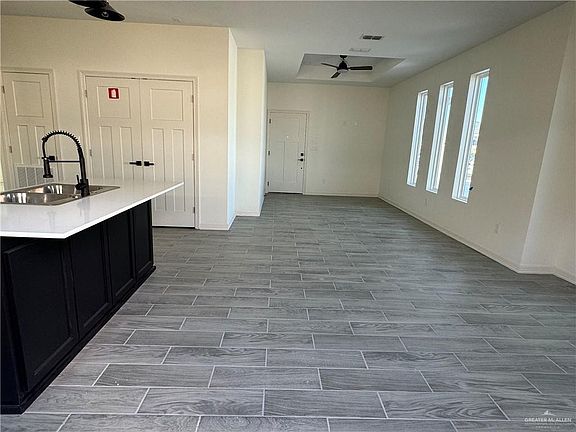 2nd image of 5613 Notre Dame Ave #4
