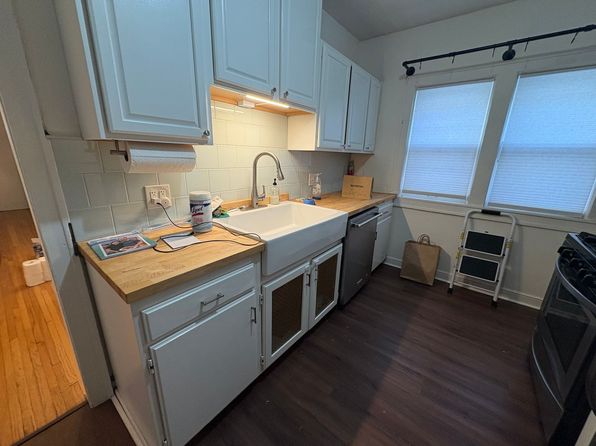 1067 Saint Clair Ave