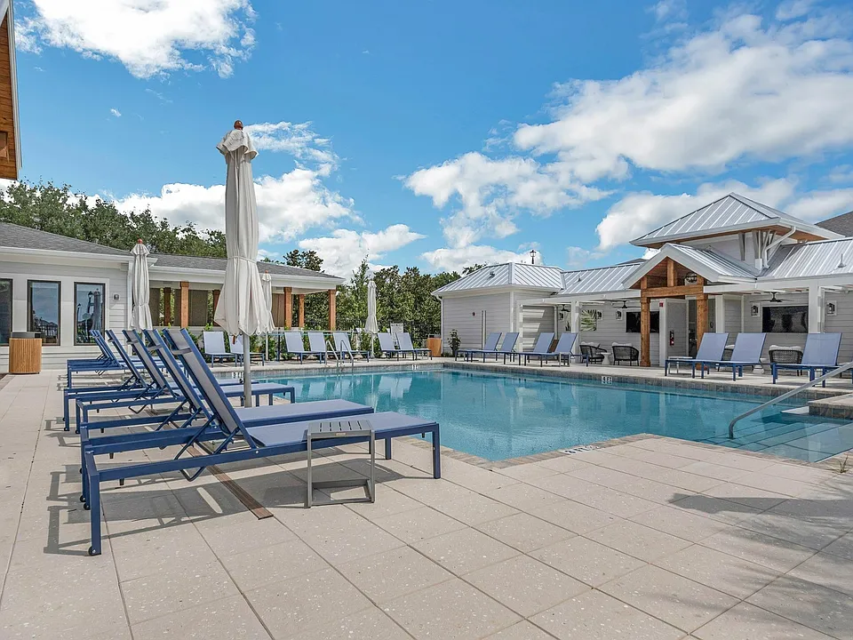 RISE Florence Villa Townhomes