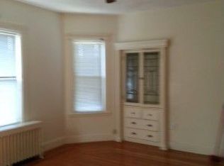 96 Bellingham St, Chelsea, MA 02150