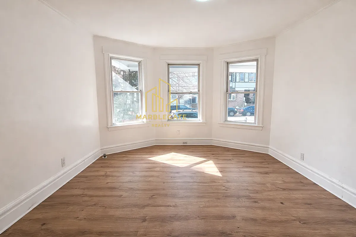 Building Photo - 878 S 19th St #11