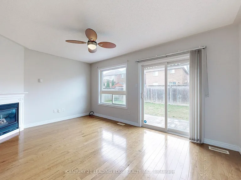 29 Pardon Ave — Photo 9
