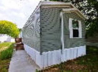 196 Belle Villa Blvd, Belleville, MI