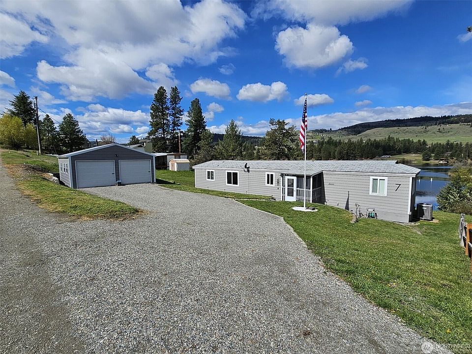 1st image of 7 Bremner Ln