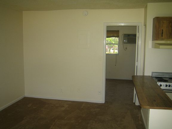 5th image of 5162 6th Ave APT 304