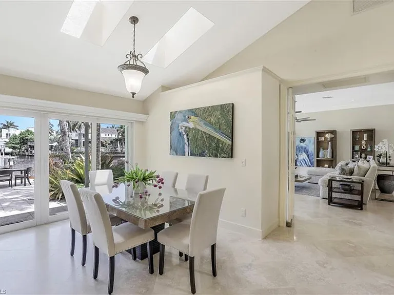 655 Galleon Dr — Photo 7