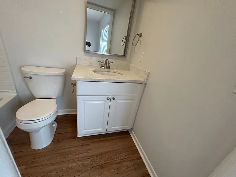 4712 SE 5th Pl — Photo 15