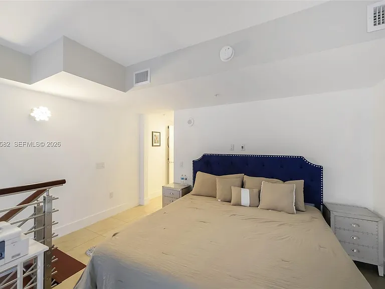 41 SE 5th St #1303 — Photo 11