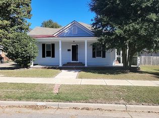 408 W Waddell St, Selma, NC 27576