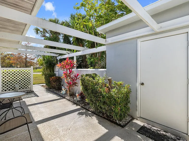276 Cerromar Way S #60 — Photo 4