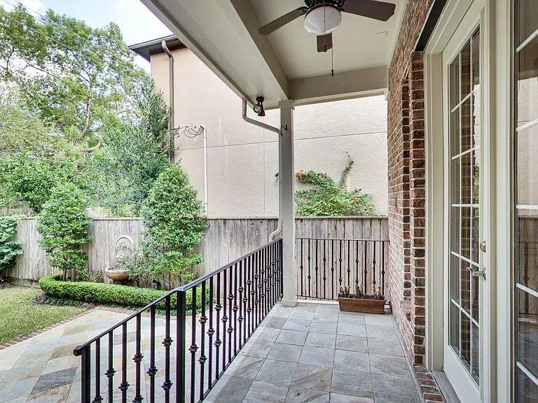 4324 Ione St — Photo 32