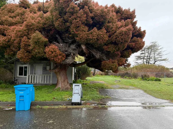 774 Murphy Ave, Crescent City, CA 95531