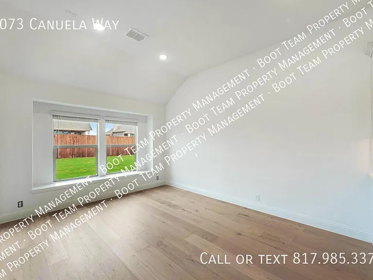 1073 Canuela Way — Photo 21