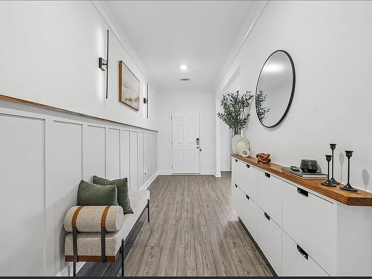 3453 Hillyard Dr — Photo 3