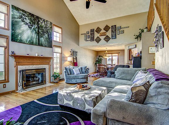 4th image of 4096 Kensington Way