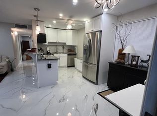 253 Burgundy Ave #F, Delray Beach, FL 33484
