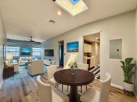 10 Weston Ave, Quincy, MA