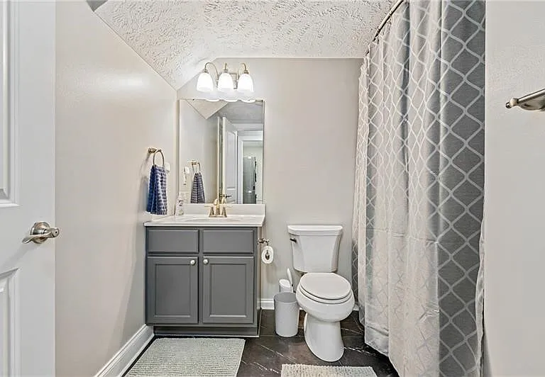 143 Aberdeen Ct — Photo 24