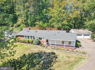 18322 Sharon Rd, Triangle, VA 22172