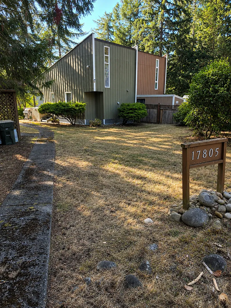 Renovated Clearwood Townhome with Lake Views — Photo 1