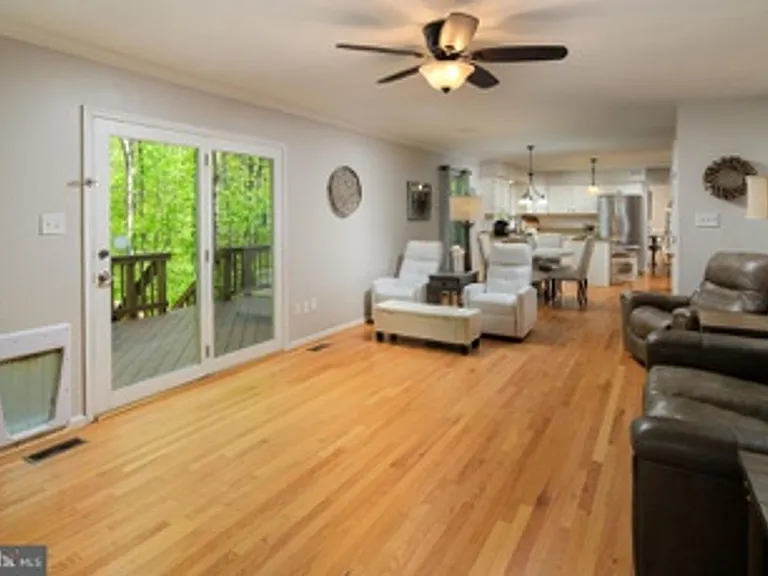 391 Windermere Dr — Photo 19