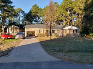 102 Inlet Dr, Elizabeth City, NC 27909