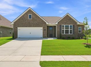 132 Cowdray Cir, Toney, AL 35773