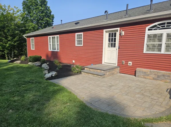 166 Allen Hill Rd, Peru, NY 12972
