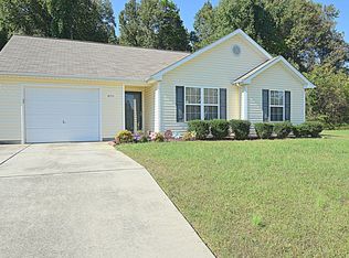 8753 Brookstead Meadow Ct, Charlotte, NC 28215