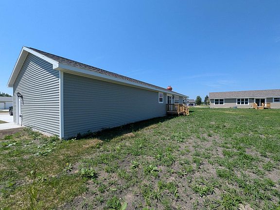 4th image of 263 Stern Dr Lot 25