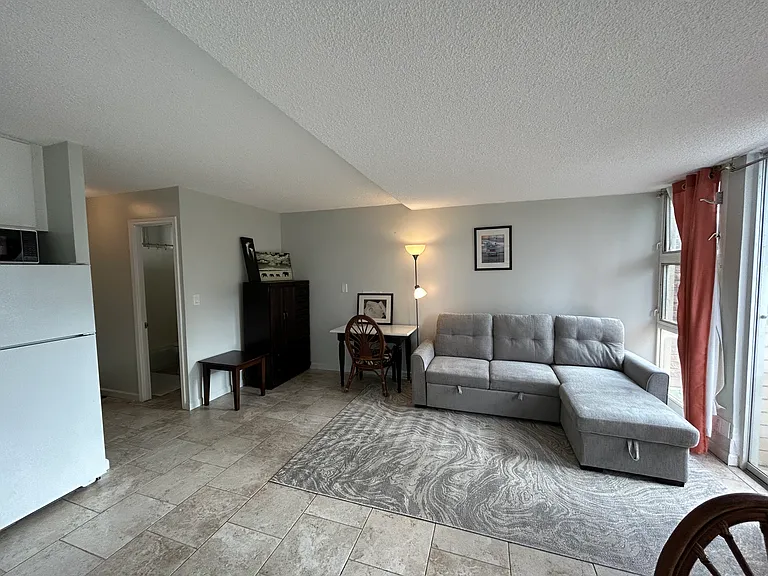 454 Namahana St #604 — Photo 8