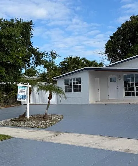 12455 SW 185th Ter #1 — Photo 1