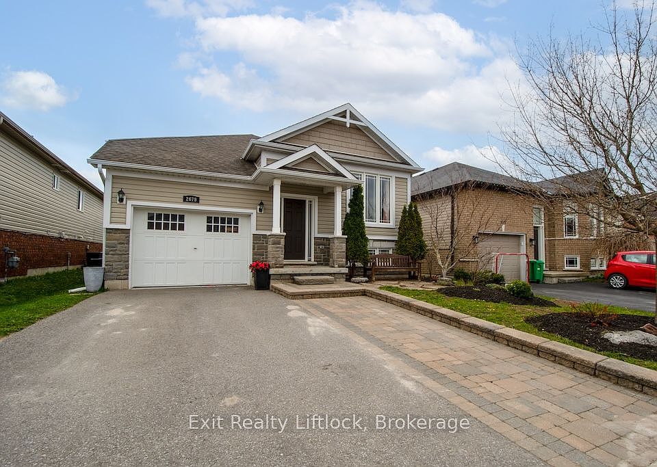 1st image of 2679 Foxmeadow Rd